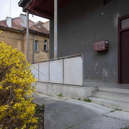 Appartement Modern Studio Near British Square à Zagreb Extérieur photo